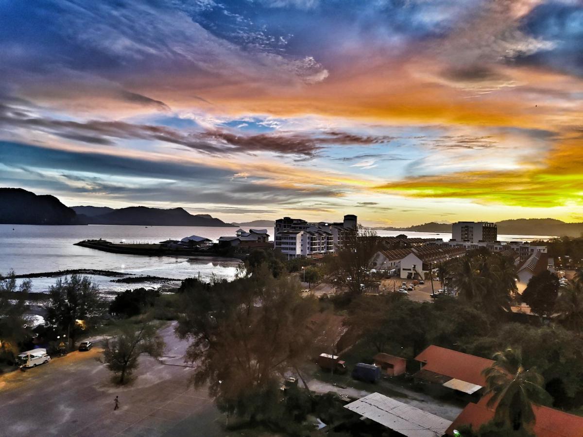 Hotel Langkasuka Langkawi Куа Екстериор снимка