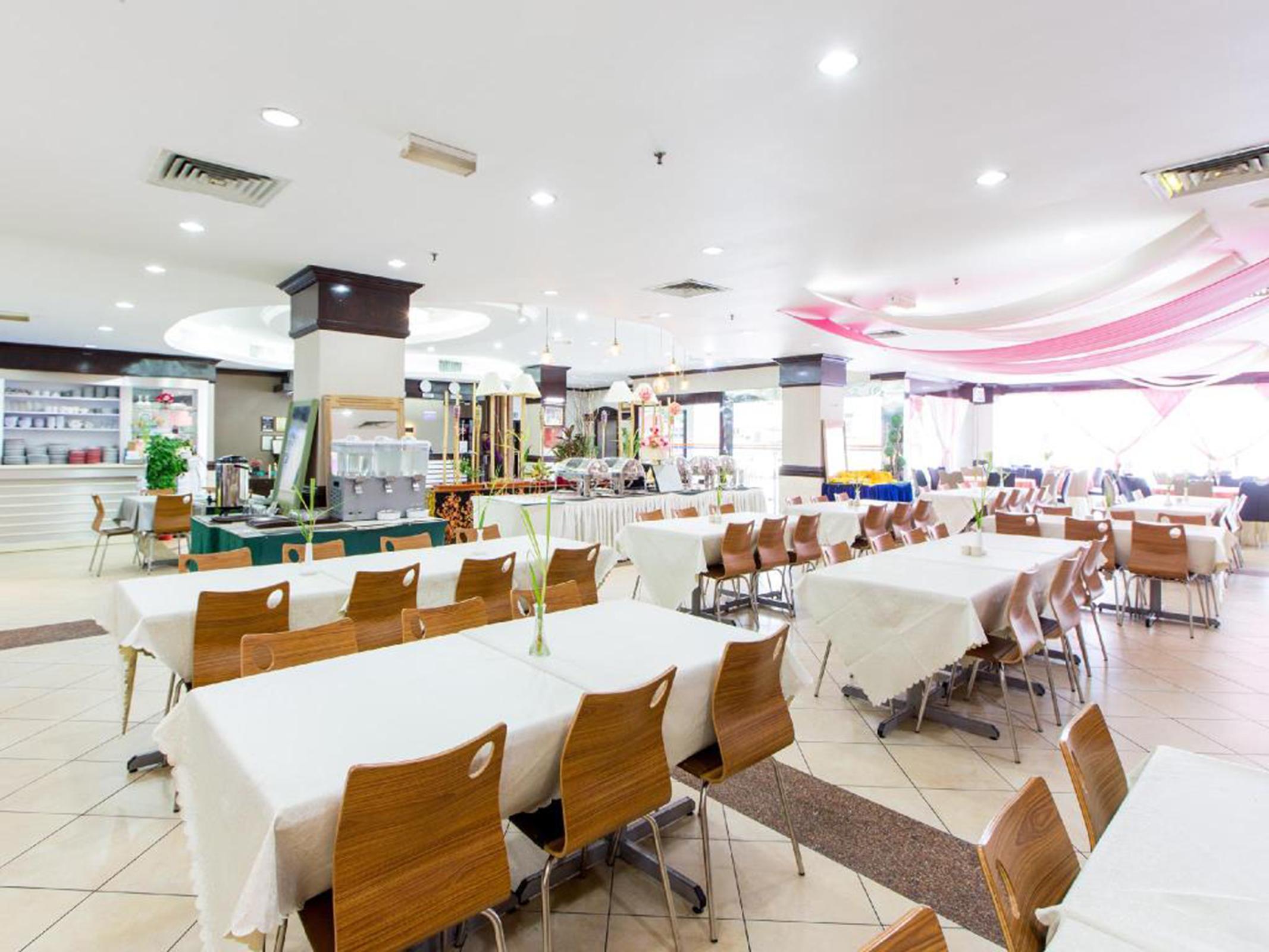 Hotel Langkasuka Langkawi Куа Екстериор снимка