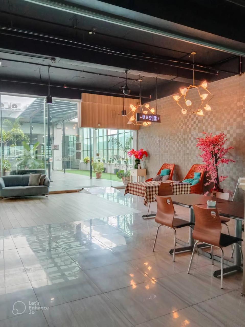 Hotel Langkasuka Langkawi Куа Екстериор снимка