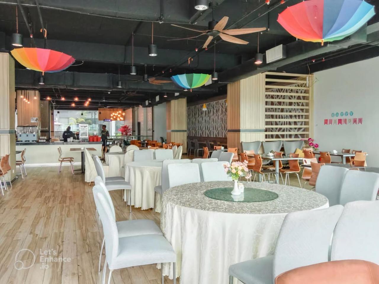 Hotel Langkasuka Langkawi Куа Екстериор снимка