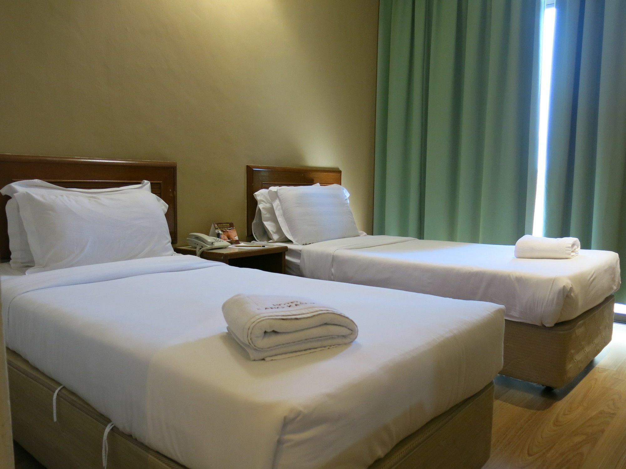 Hotel Langkasuka Langkawi Куа Екстериор снимка