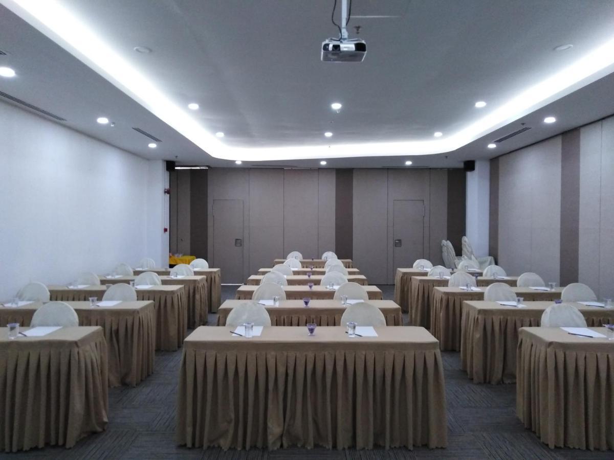 Hotel Langkasuka Langkawi Куа Екстериор снимка